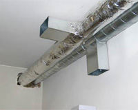 Aplicação de Manta Aluminizada Aplicação de Manta Aluminizada
